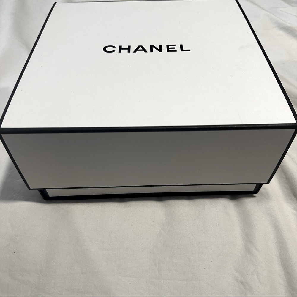 CHANEL White and Black Box excellent condition Chanel tissue paper and ribbon